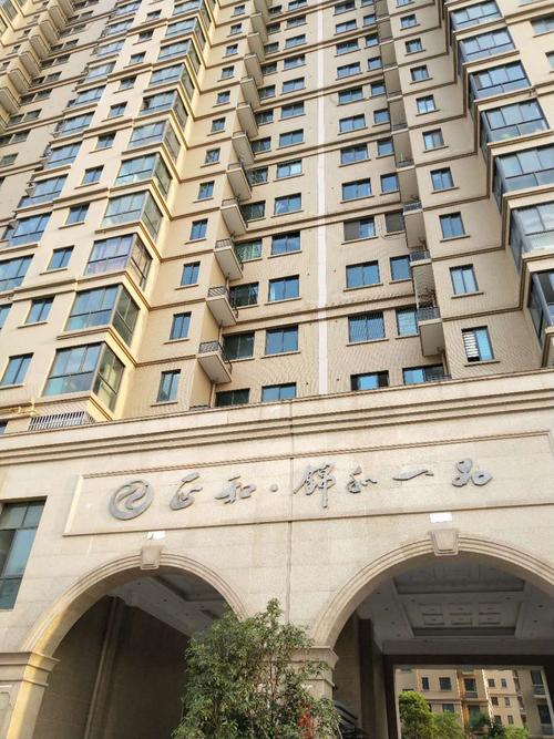 锦和一品3室2厅2卫82万元 锦和最新房源信息